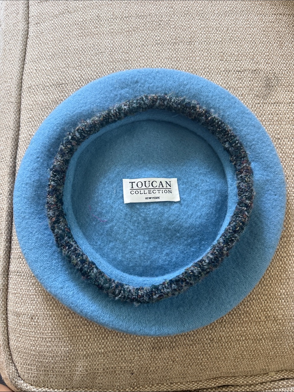 Toucan Collection Women's Light Blue Wool Beret